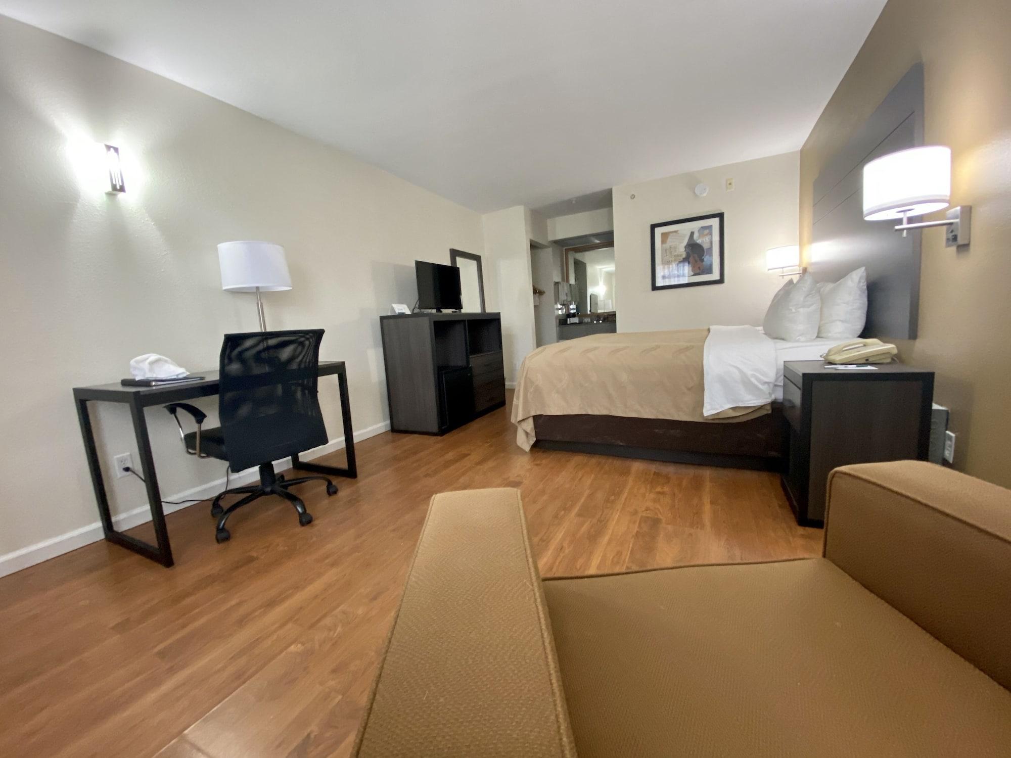 Quality Inn Branson - Hwy 76 Central Exterior photo