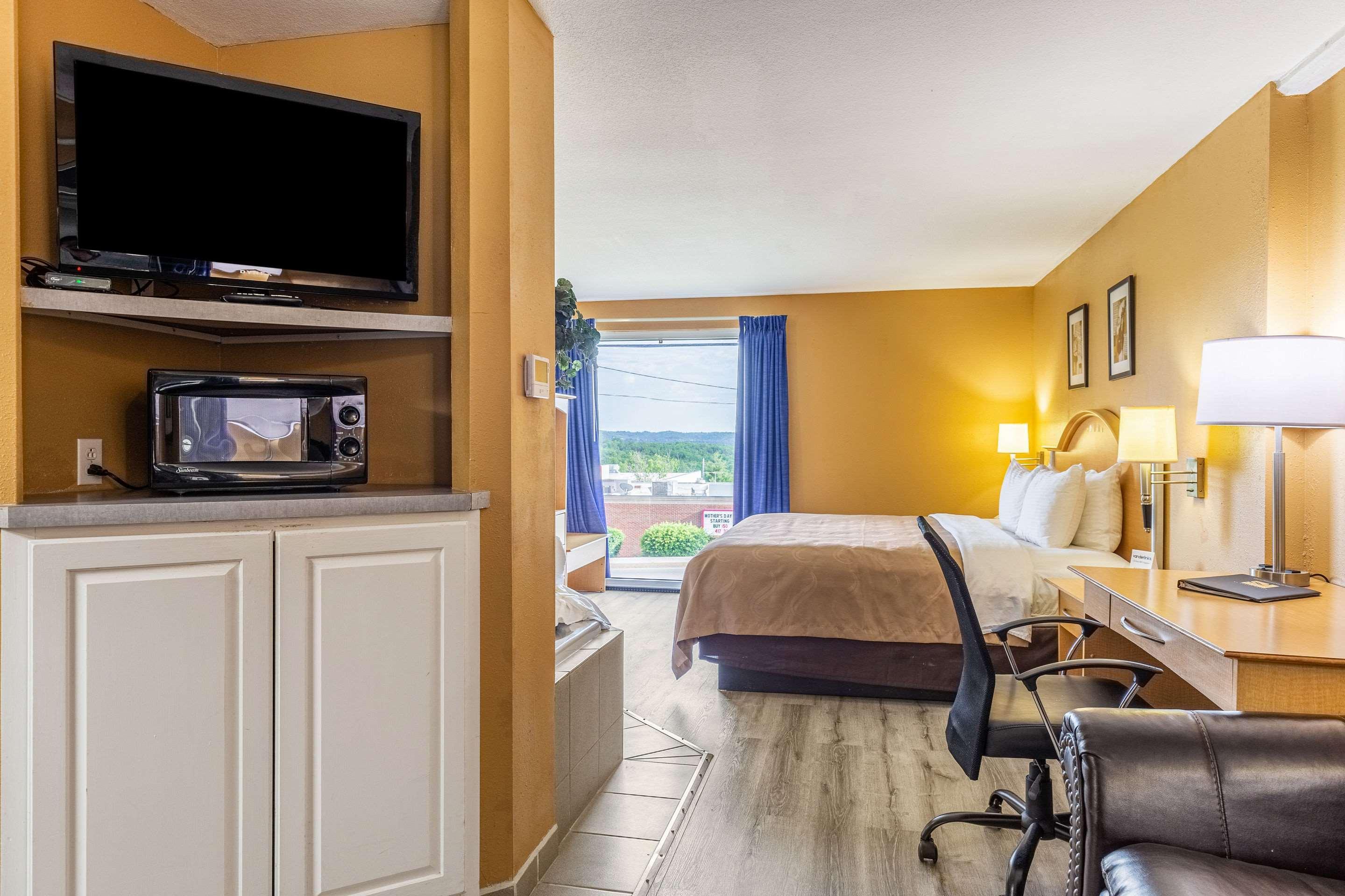 Quality Inn Branson - Hwy 76 Central Exterior photo